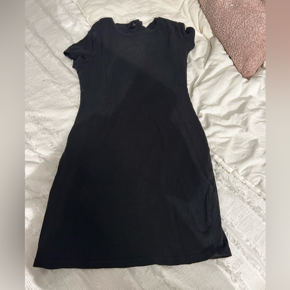 Fitted black dress